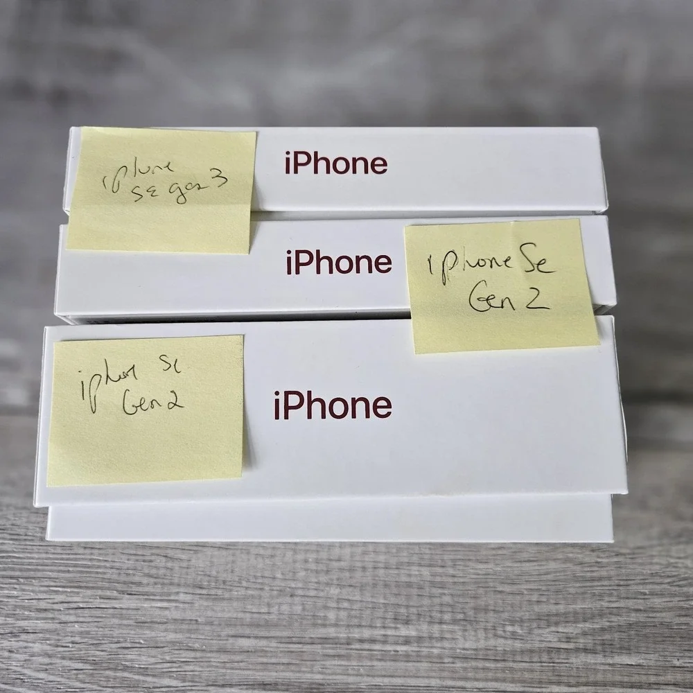 Apple iPhone SE Product RED 3 BOXES ONLY w OEM Wired Headset Stickers